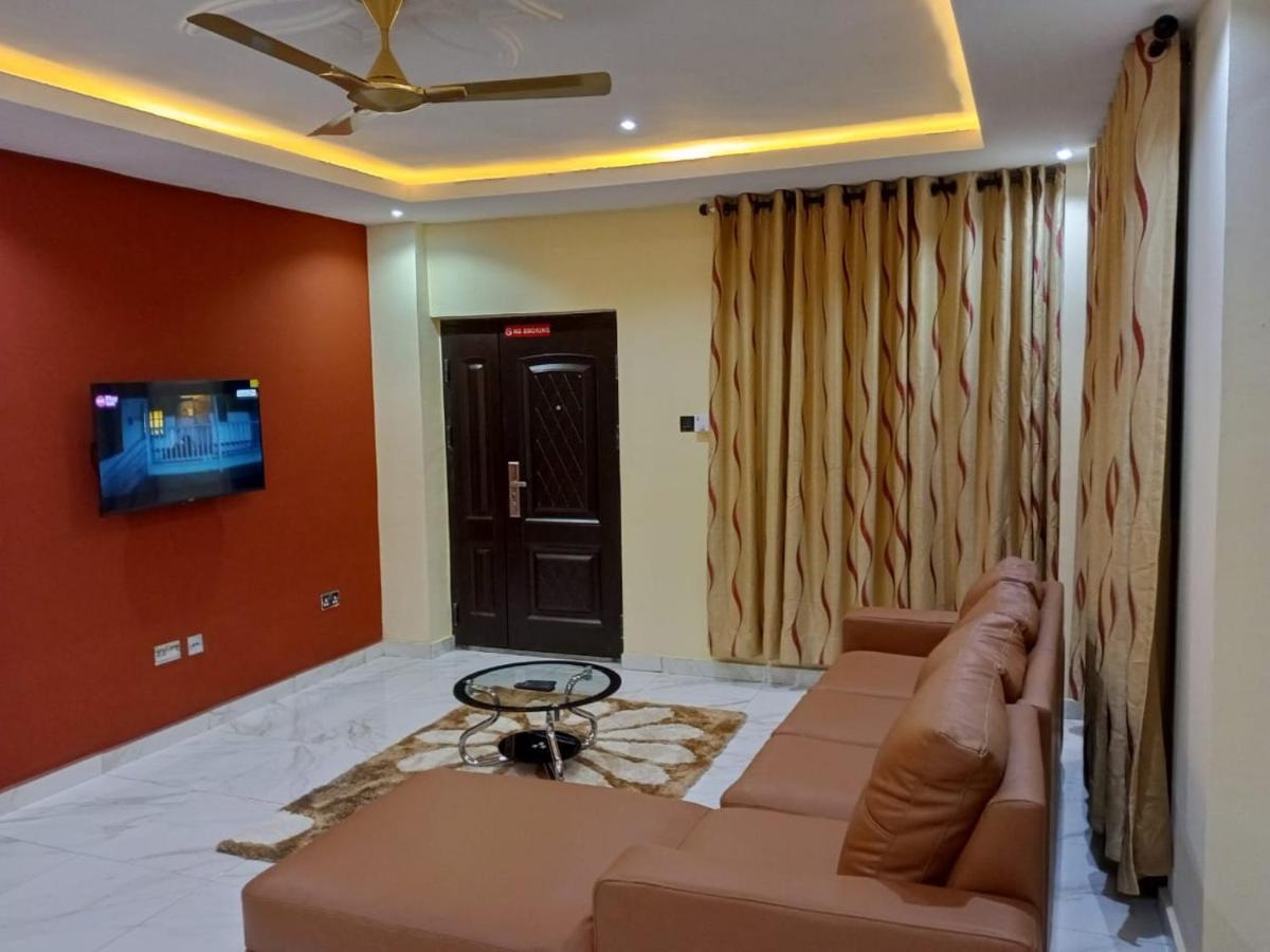 Washington Court Furnished Apartments Kwashieman Ngoại thất bức ảnh