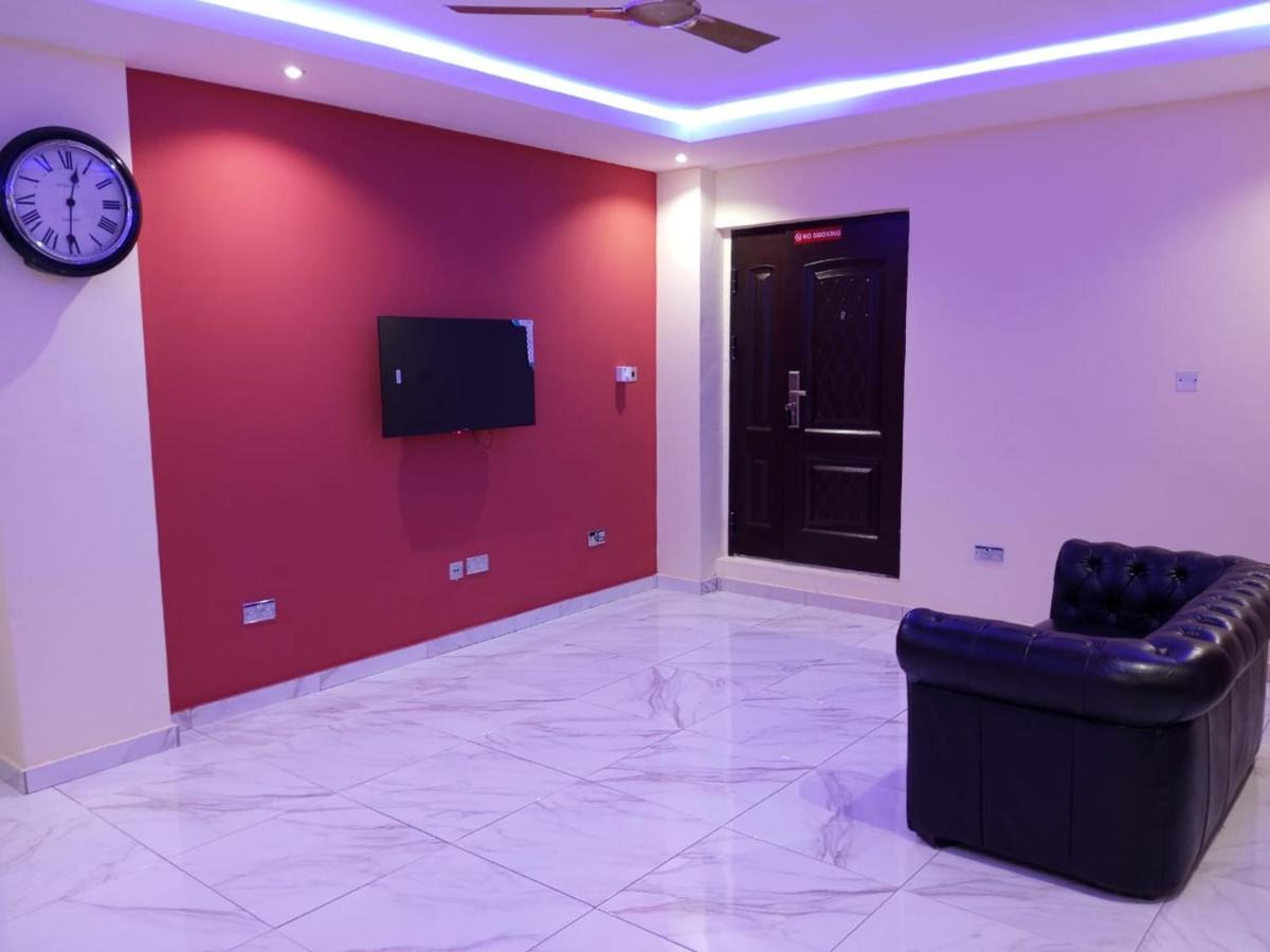Washington Court Furnished Apartments Kwashieman Ngoại thất bức ảnh