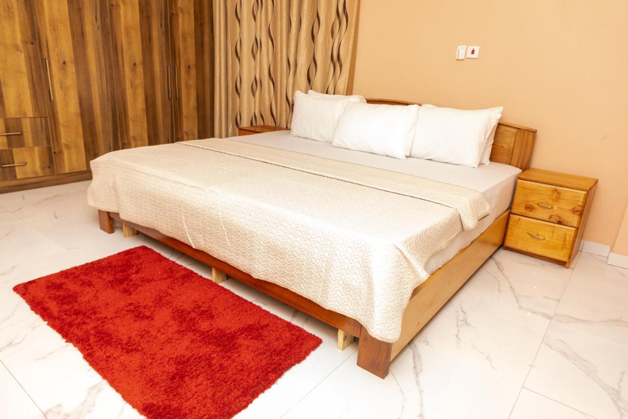 Washington Court Furnished Apartments Kwashieman Ngoại thất bức ảnh